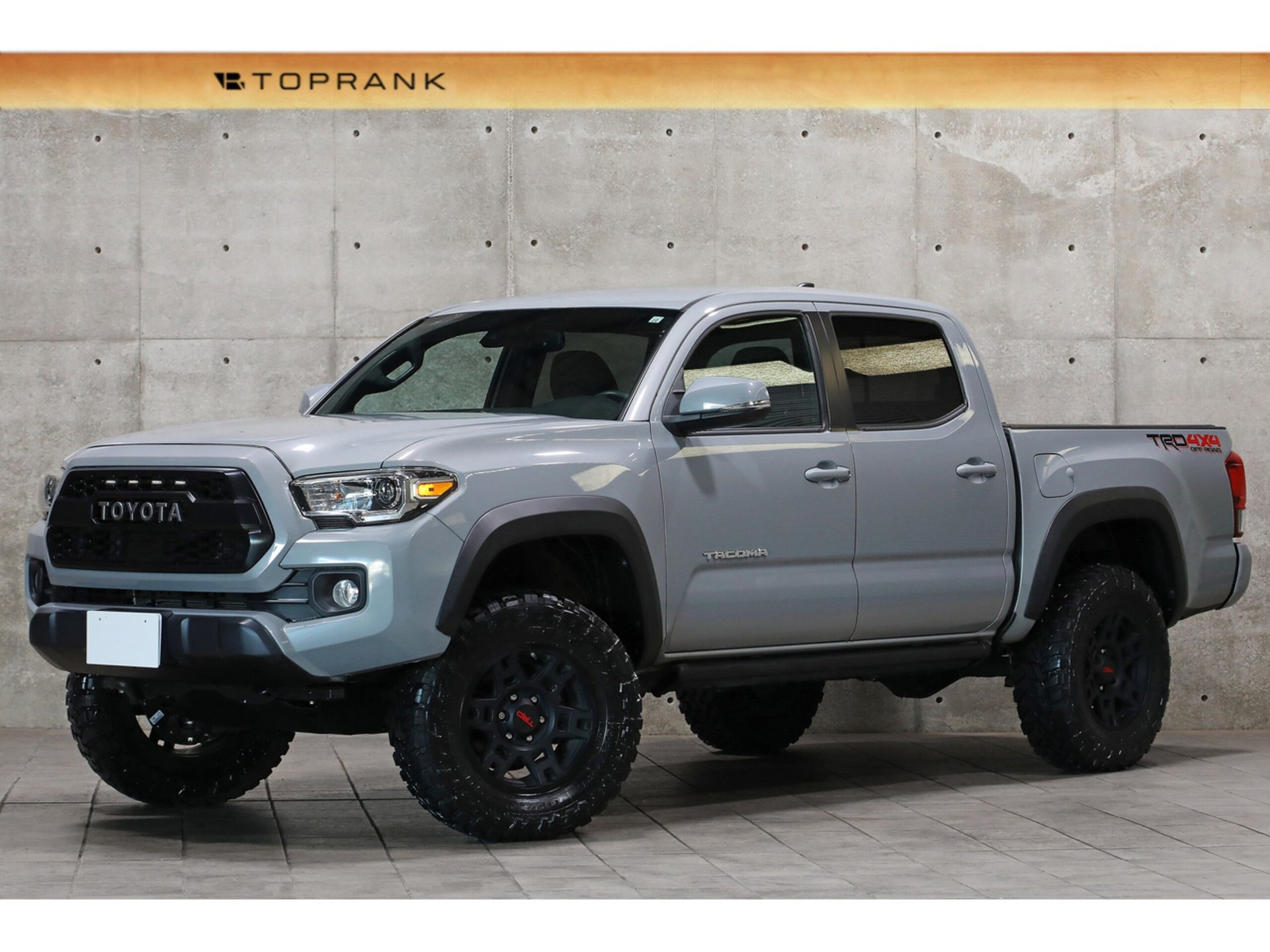 TOYOTA TACOMA - View 1