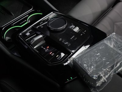 صورة مصغرة 13 لـ 2025 BMW 5 SERIES
