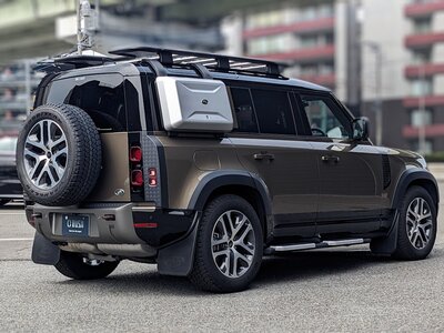 LAND ROVER DEFENDER - 3