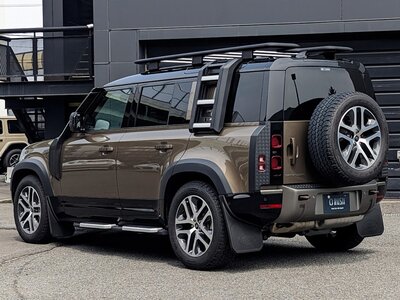 LAND ROVER DEFENDER - 5