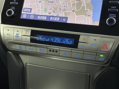 TOYOTA LAND CRUISER PRADO - 8