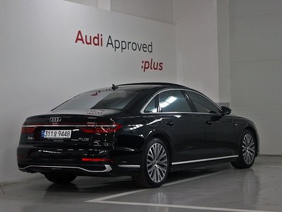 AUDI A8 - 5