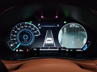 صورة 8 لـ 2023 Genesis GV70