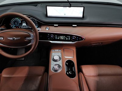 صورة 5 لـ 2023 Genesis GV70