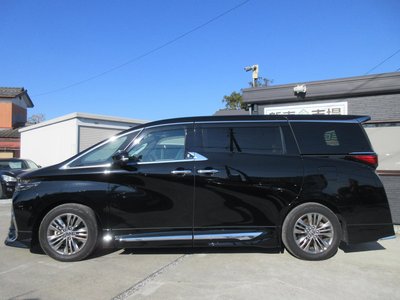 TOYOTA ALPHARD - 4