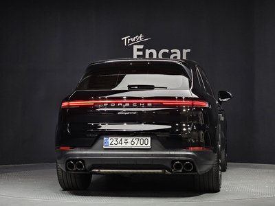 PORSCHE CAYENNE - 4