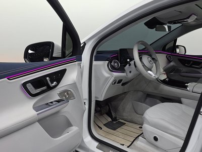 MERCEDES-BENZ EQE - 10