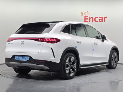 MERCEDES-BENZ EQE - 3