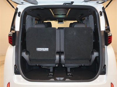 صورة مصغرة 22 لـ 2025 Toyota ALPHARD