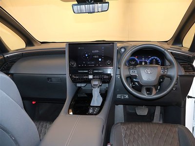 2025 Toyota ALPHARD — фото 5
