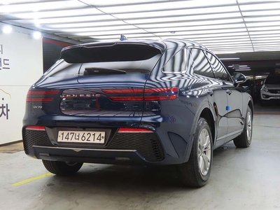 صورة 4 لـ 2021 Genesis GV70