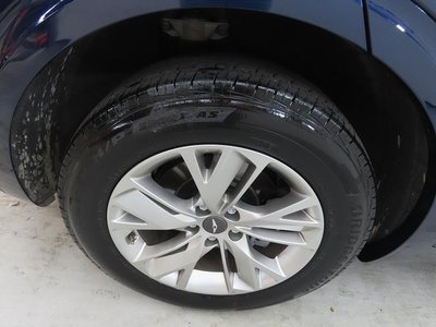 صورة 6 لـ 2021 Genesis GV70
