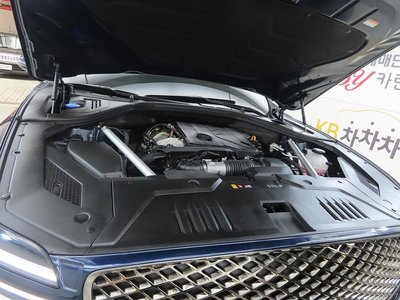 صورة 7 لـ 2021 Genesis GV70