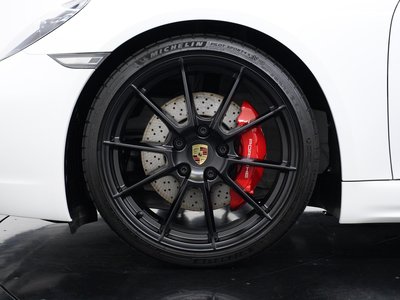 2023 Porsche 718 photo 9