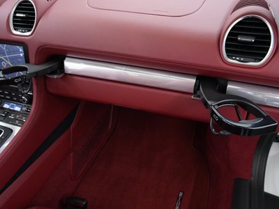 صورة مصغرة 48 لـ 2023 Porsche 718