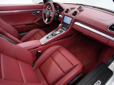 صورة مصغرة 46 لـ 2023 Porsche 718