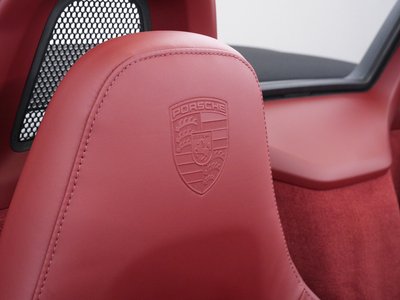 2023 Porsche 718 photo 7