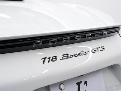 صورة مصغرة 26 لـ 2023 Porsche 718