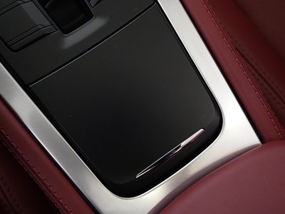 صورة مصغرة 65 لـ 2023 Porsche 718