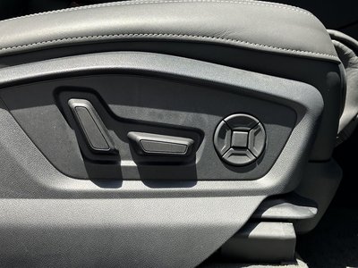 صورة مصغرة 46 لـ 2024 AUDI Q8