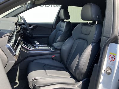 AUDI Q8 - 10