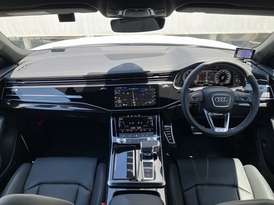 AUDI Q8 - 9