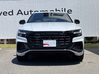 AUDI Q8 - 7