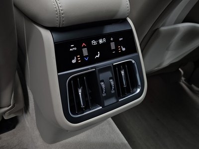 2023 Maserati GRECALE — миниатюра 19