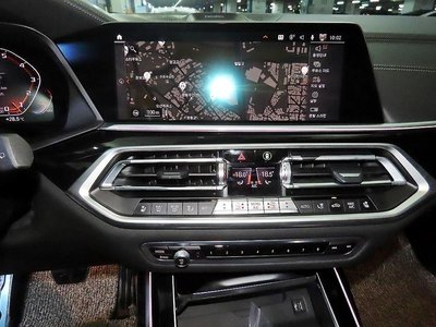 2021 BMW X7 — миниатюра 11