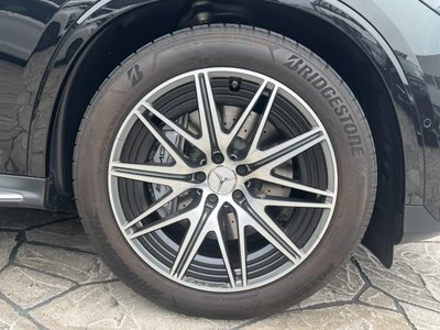 MERCEDES-BENZ GLC AMG - 10