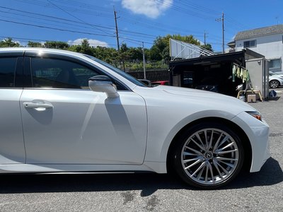2025 Lexus IS thumbnail 37