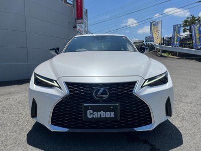 2025 Lexus IS thumbnail 70