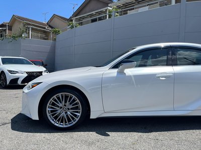 2025 Lexus IS thumbnail 67