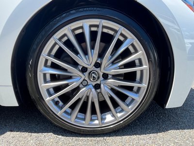 2025 Lexus IS thumbnail 38