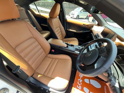 2025 Lexus IS 照片 7