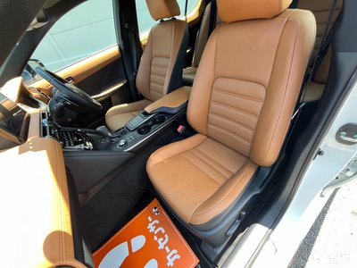 2025 Lexus IS thumbnail 54