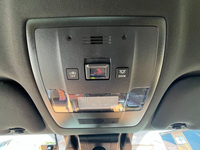 2025 Lexus IS thumbnail 60