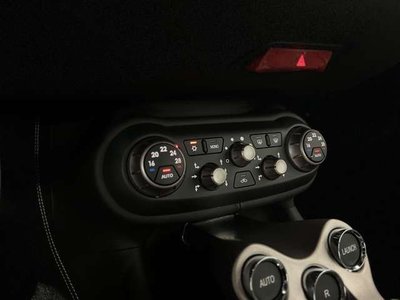 2011 FERRARI CALIFORNIA — миниатюра 19