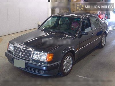 MERCEDES-BENZ E-CLASS - 4