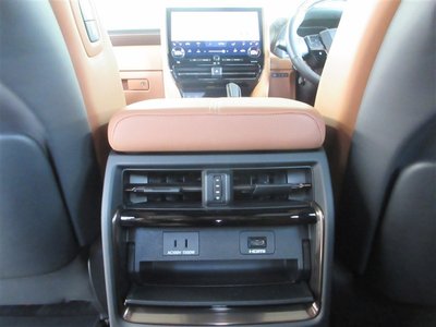 صورة مصغرة 20 لـ 2023 Toyota VELLFIRE