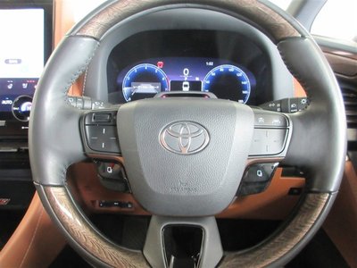 صورة مصغرة 31 لـ 2023 Toyota VELLFIRE