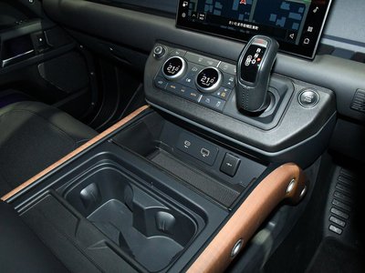 2022 LAND Rover DEFENDER — миниатюра 30