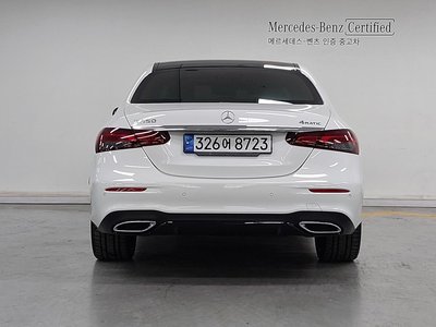 MERCEDES-BENZ E-CLASS - 3