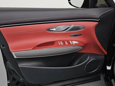 2024 Genesis GV70 thumbnail 14