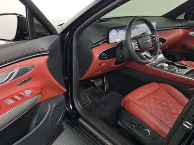 2024 Genesis GV70 thumbnail 13