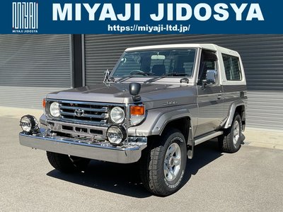 TOYOTA LAND CRUISER 70