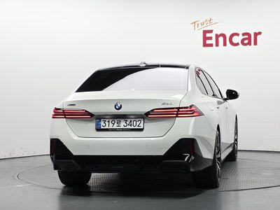 BMW 5 SERIES - 4