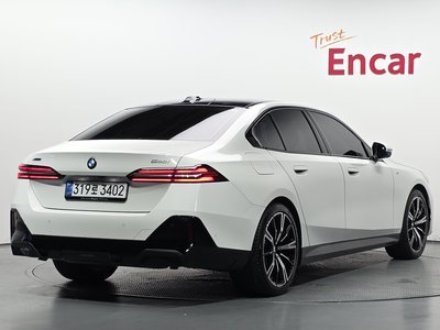 BMW 5 SERIES - 2