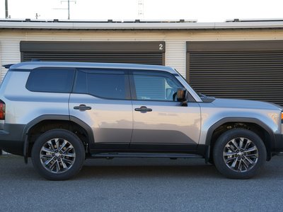 TOYOTA LAND CRUISER 250 - 7