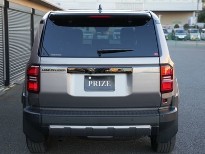 TOYOTA LAND CRUISER 250 - 5